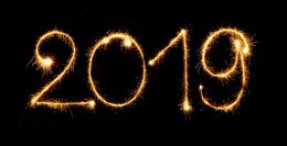 2019 written with sparkler text.