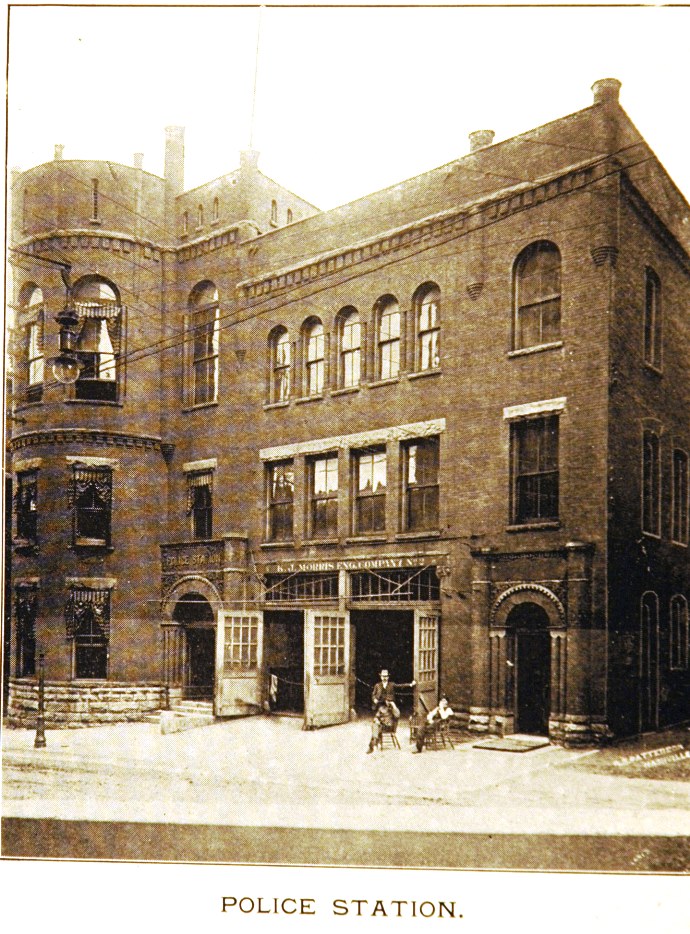 Black and white photo of a police station from a 1904 city directory.