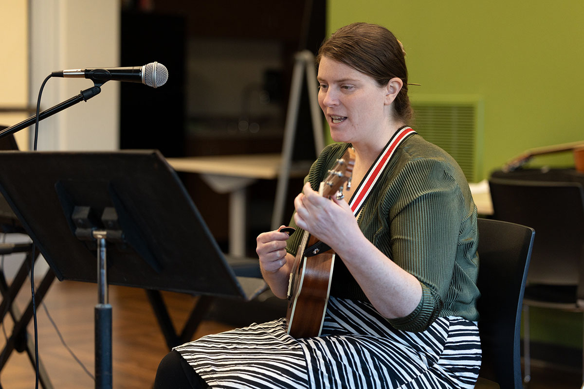 Mandolin player