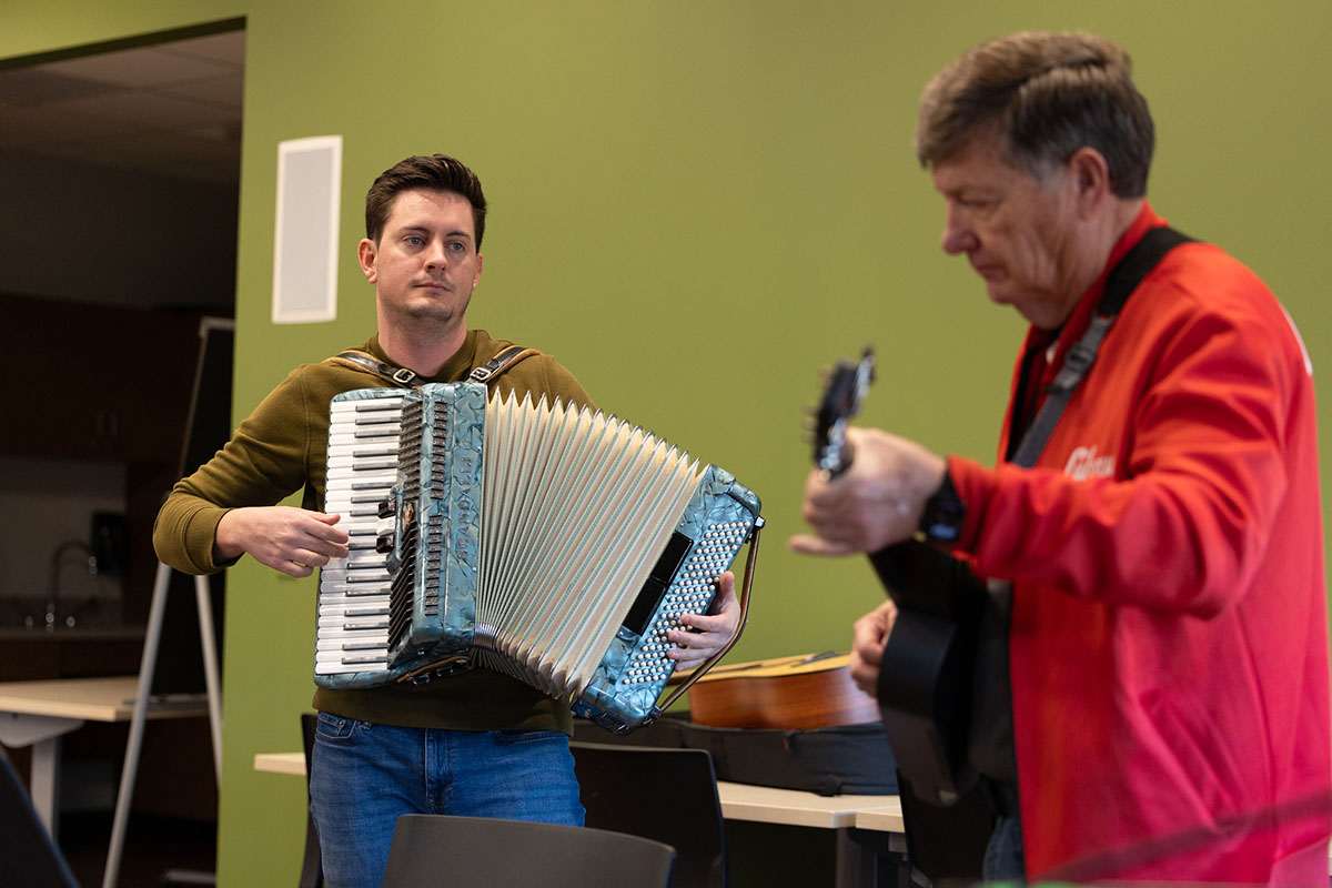 Guitar and accordion duet