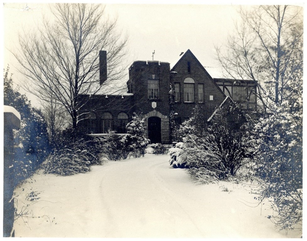 Photo of medical office.