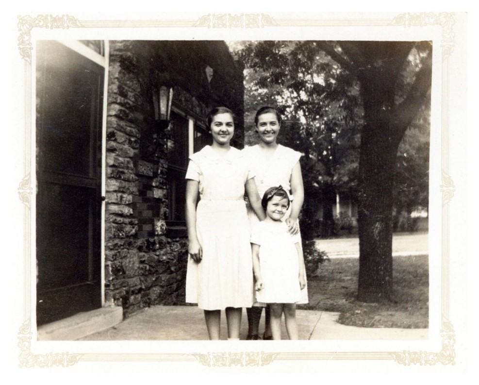 Martine, Marcelle, and Betty Bunch