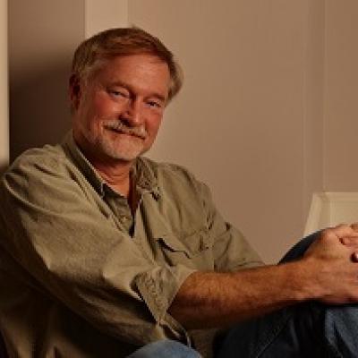 Erik Larson