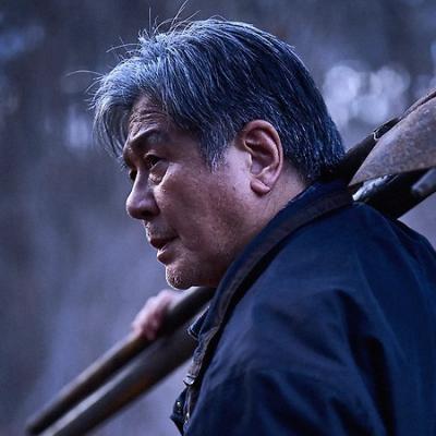 man with shovels