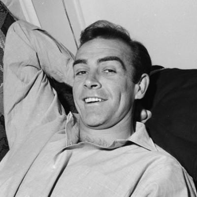 Headshot of a young Sean Connery